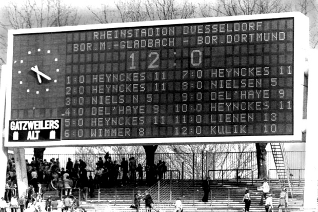 M'Gladbach x Dortmund: Humilhao em Dsseldorf