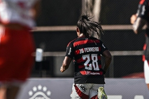 Flamengo goleia o Inter e vence a quarta seguida no Brasileiro Feminino