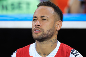 Neymar despista sobre renovao, mas garante: 'Posso fazer a diferena'